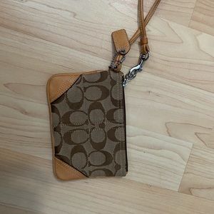 tan coach wristlet